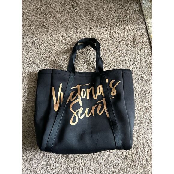 Victorias Secret Black With Gold Writing Bag Cooler Sides - Picture 1 of 7